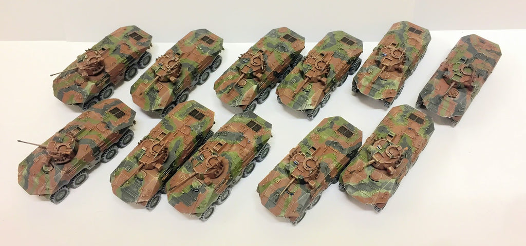 Armored Car Luchs x 11 - German Modern camo - 1:87 - Roco - PAINTED