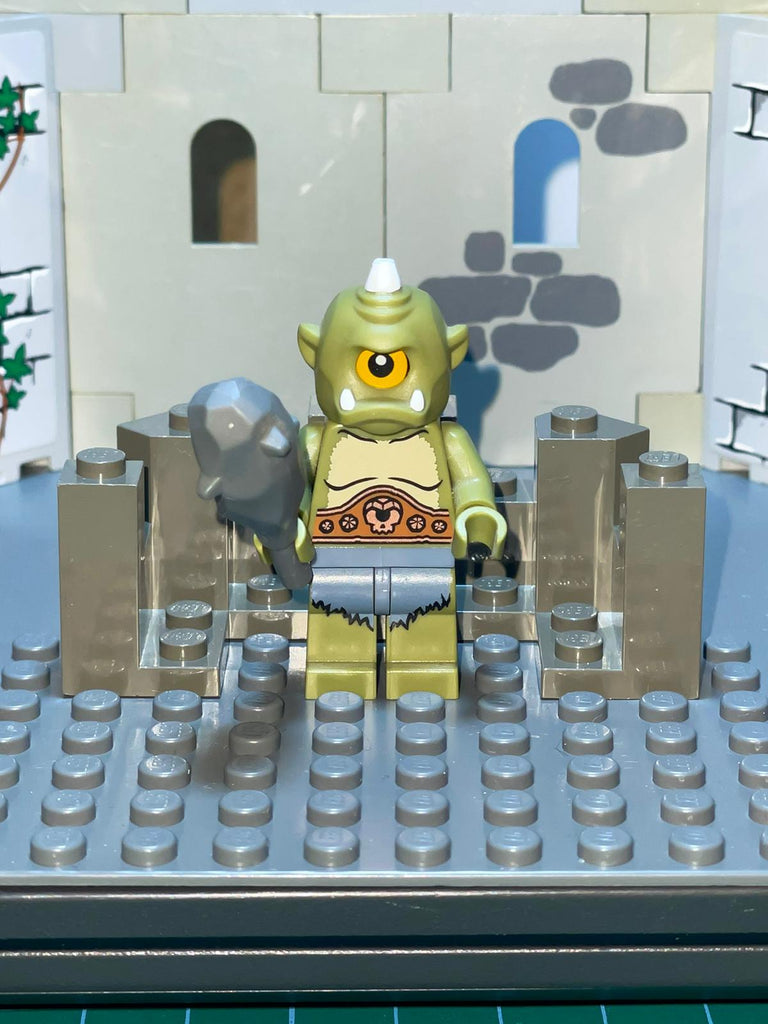 Cyclops - LEGO Series 9 (Minifigure with Stand and Accessories) - COL 130