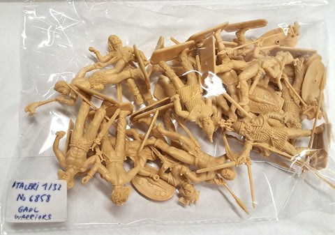Gaul Warriors - 54mm - Italeri - 6858 - 1:32 - NO BOX - CP@