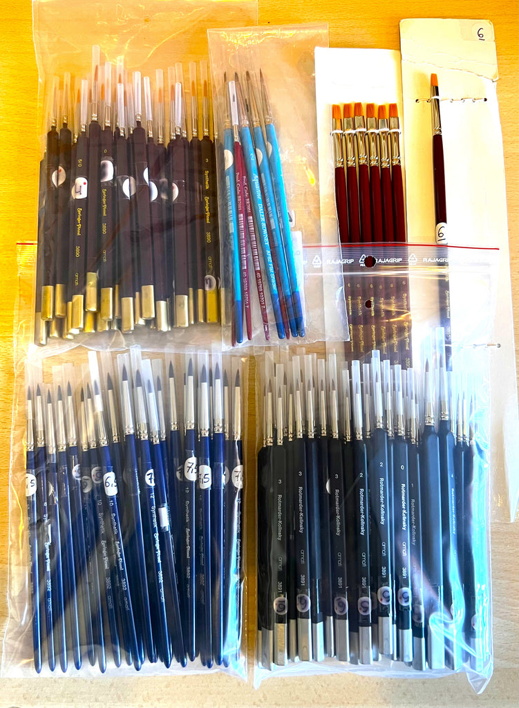 BRAND NEW BRUSH SET 1