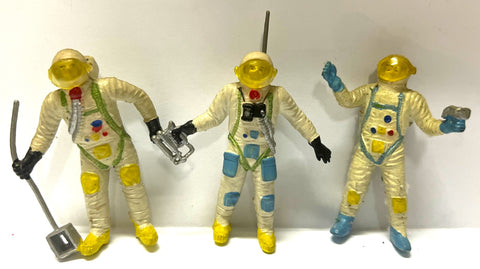 Astronauts toys x3 (in rubber) - Italy, vintage 1960s - @