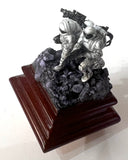 Astronauts x 3 in plastic on wood base - 20mm - PAINTED
