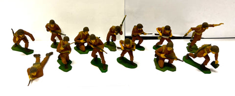 US Army Infantry toys x 13 - 1:32 - Vintage - PAINTED - CP@