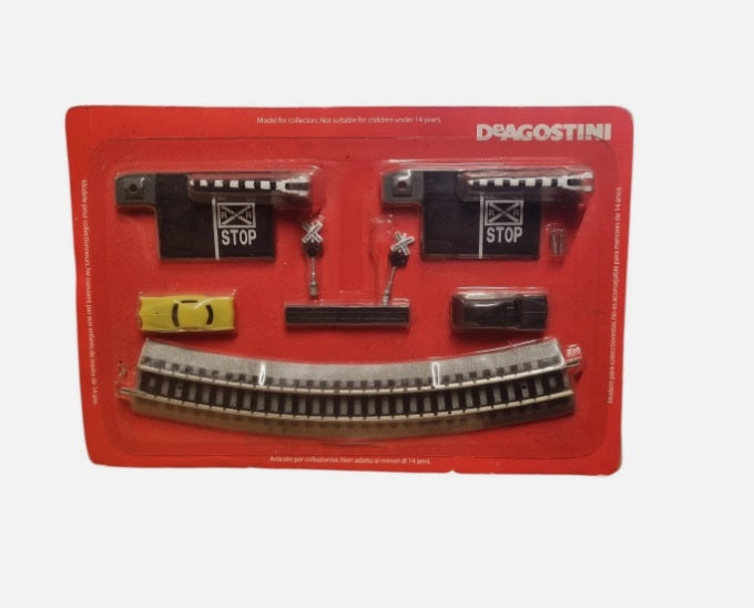 Costruisci La Tua Ferrovia in Miniatura - DEAGOSTINI -Passaggio a Livello con 2 auto TN002/15