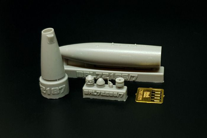 D704 buddy Tank late type (1980s-2010s)  - 1:72 - Brengun - BRL72287