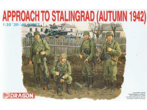 Approach to Stalingrad (autumn 1942) - 1:35 - Dragon - 6122 - @