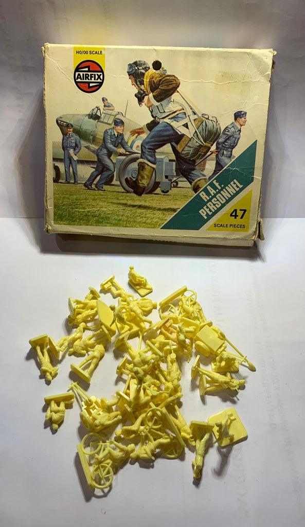 Airfix - S47 - 01747 - R.A.F. Personnel - 1:72