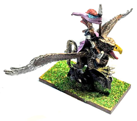 Empire Hero on Griffon - 10mm - Warmaster - UNPAINTED