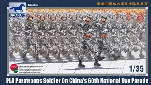 Bronco Models - 35063 - PLA Paratroops Soldier on National Day Parade - 1:35