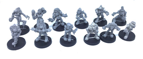 Shadowforge - Blood Bowl - Orcs - Female Orc Team of 12 Players - 28mm
