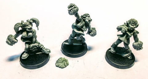 Shadowforge - Blood Bowl - Female Orc Cheerleaders x 3 - 28mm