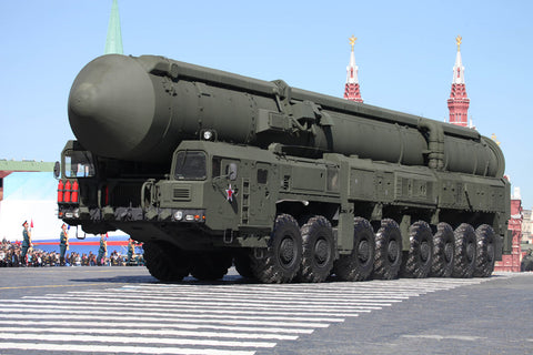 Trumpeter - TU01082 - 15U175 TEL of RS-12M1 Topol-M ICBM complex - 1:35