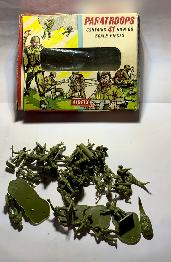 Airfix - S23 - Paratroops (x35 parts) - 1:72 - @